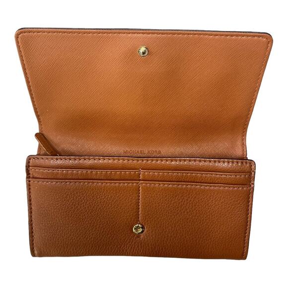 Michael Kors Fulton Carryall brown pebble leather flap snap closure wallet - Picture 7 of 10